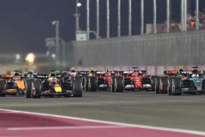 Lo schieramento in griglia di partenza al GP del Qatar