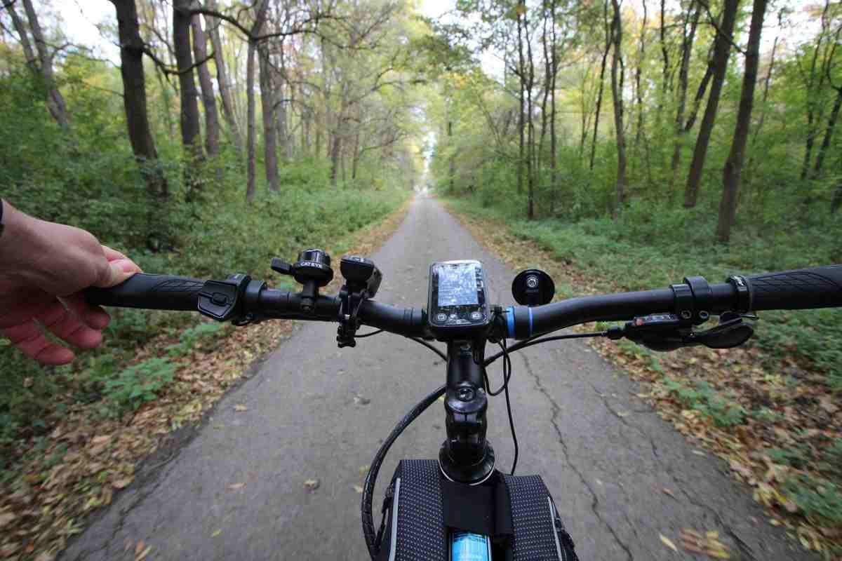 Quale la scelta migliore tra monopattino e bike elettrica 